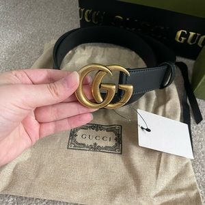 GUCCI Leather belt with Double G buckle